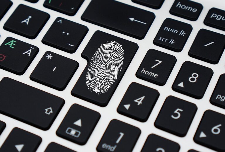 Fingerprint-Sensor-Laptop